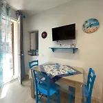 La Casetta Di Isola Apartmán *